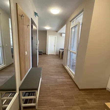 Apartament 64 *